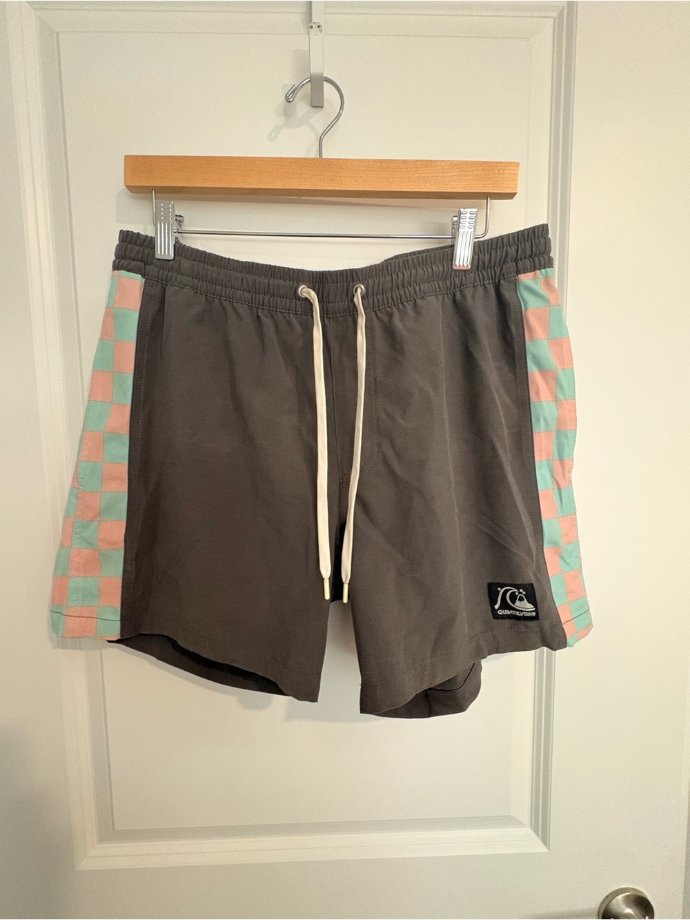 Men’s Quiksilver Gray Swim Shorts with Pastel Pink and Mint Checker Panels